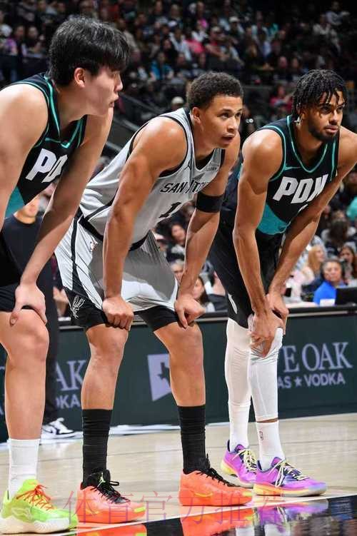 阿夫迪亚三双领衔，克林根砍24分，开拓者客场惊险击败马刺