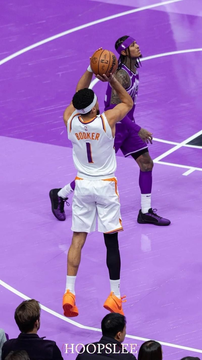 布莱克是本世纪首位单场至少25分5板5助3断且投篮90%+的后卫